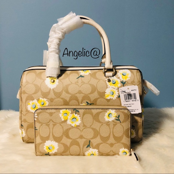 SOLD!!!Coach Daisy purse and wallet set - Picture 9 of 16